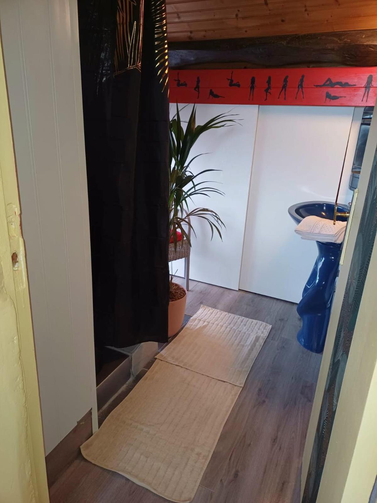 Le Lion Dort Bed and Breakfast Cormeilles-en-Parisis Exterior foto